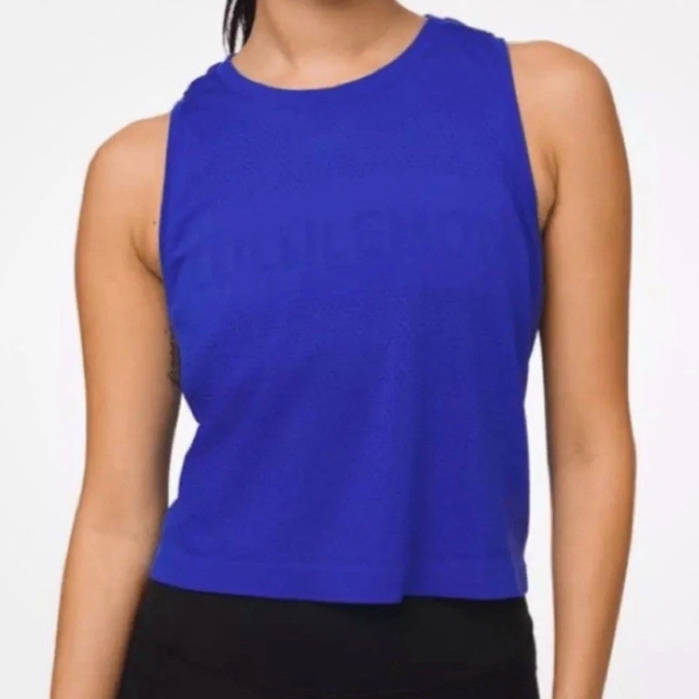 🔵🔵Lululemon Breeze by Muscle Crop Tank